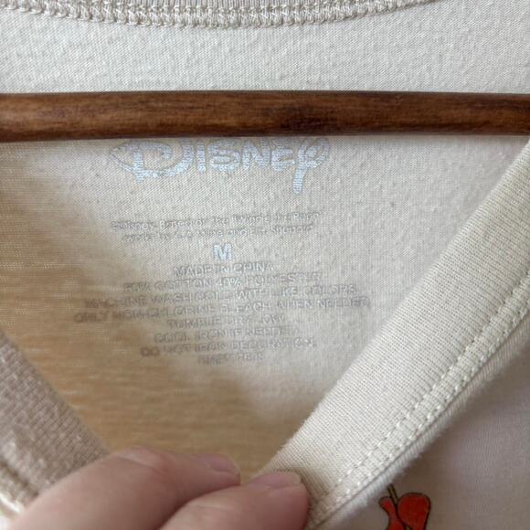 Pooh and friends disney T-shirt - Picture 3 of 5